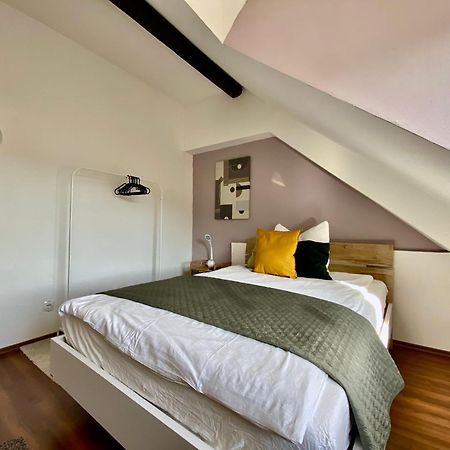 12: Privatzimmer Fuer Reisende Durch Koblenz Coblenza Exterior foto